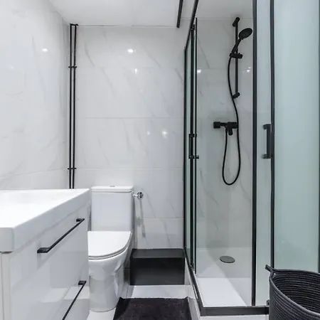 Hsh Volney-opera Design 4p-1br דירה